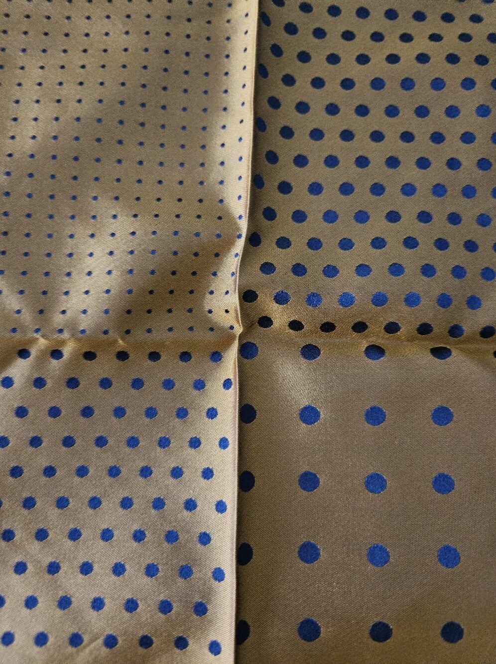Luxury Men's Silk Gold Navy Blue Polka Dot Multi-Pattern Pocket Square | SZ 13" - Picture 6 of 6
